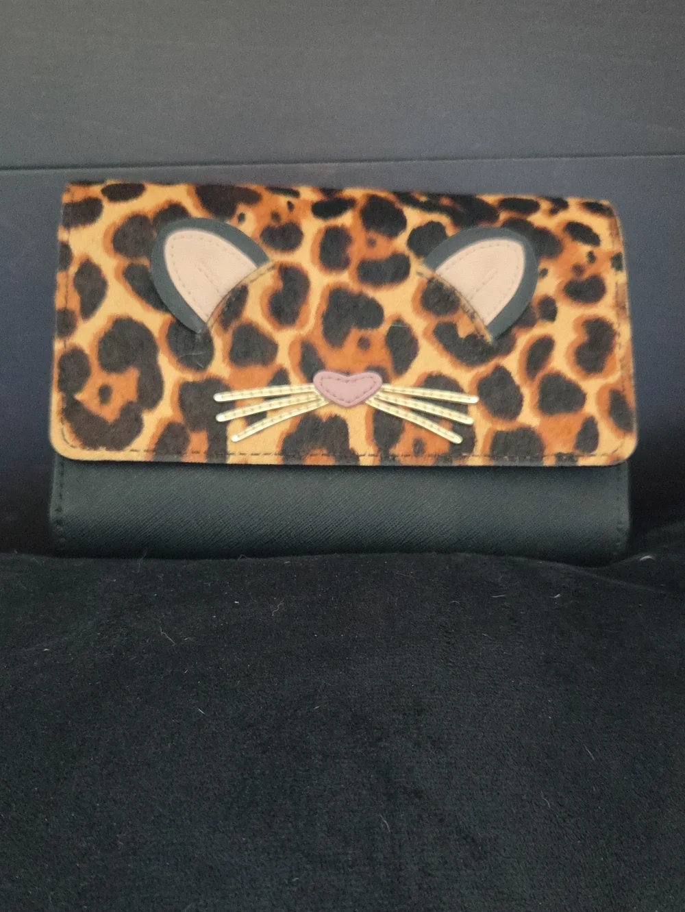 Kate Spade New York Run Wild Leopard Summer Crossbody Bag Wallet